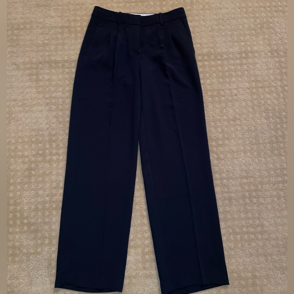 Aritzia effortless pant size 6 black
